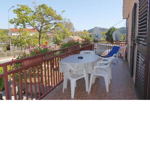 Apartments with a parking space Vinez, Labin - 7266