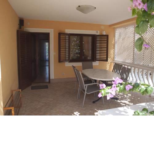 Apartments with a parking space Vir - 16690