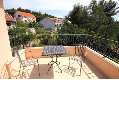 Apartments with a parking space Vrboska (Hvar) - 552