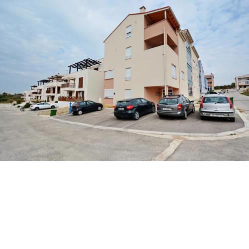 Apartments with a parking space Zadar - Diklo, Zadar - 17335