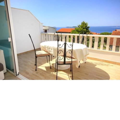 Apartments with a parking space Zecevo Rtic, Rogoznica - 10307