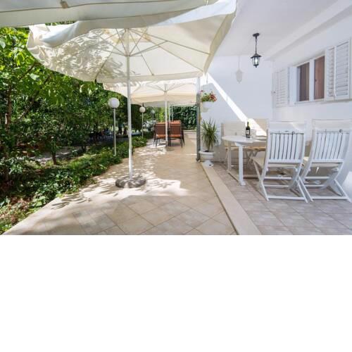 Apartments with a parking space Zuljana, Peljesac - 4574