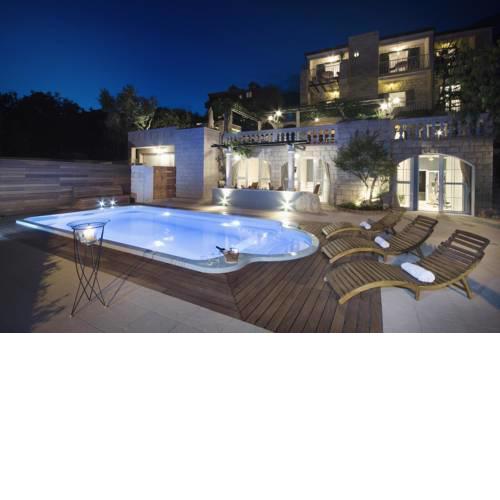 Apartments with a swimming pool Tucepi, Makarska - 6817