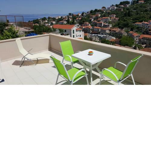 Apartments with sea view