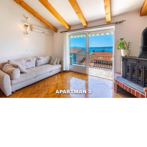 Apartments with WiFi Crikvenica - 17497