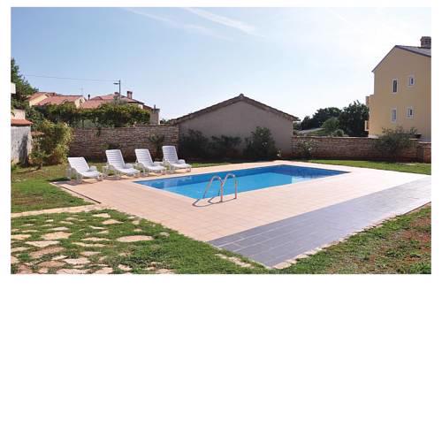 Apt. Liznjan with Pool and Sea View