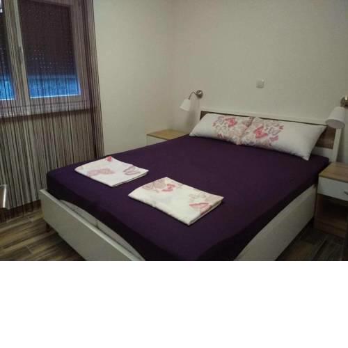 Arba Apartman "Paris"