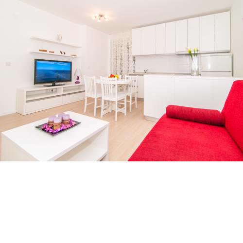 Avenue Apartment