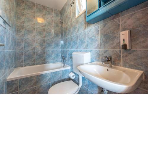 Awesome apartment in Duce with WiFi and 1 Bedrooms