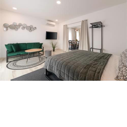 Awesome apartment in Fazana w/ WiFi and 2 Bedrooms