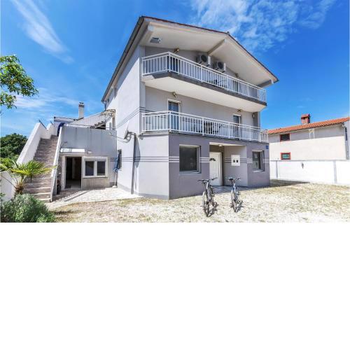 Awesome apartment in Fazana with WiFi and 1 Bedrooms