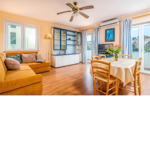 Awesome apartment in Mali Losinj w/ WiFi and 3 Bedrooms