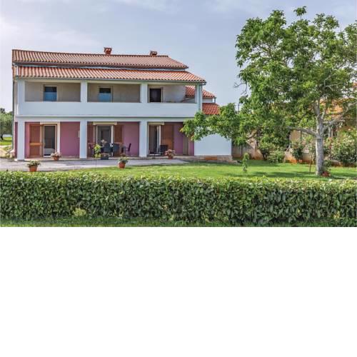 Awesome apartment in Marcana w/ WiFi and 2 Bedrooms