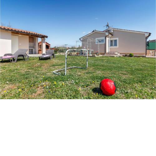 Awesome home in Galizana with WiFi and 2 Bedrooms