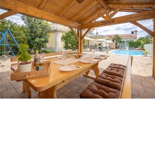 Awesome home in Jadranovo w/ Outdoor swimming pool, WiFi and 4 Bedrooms