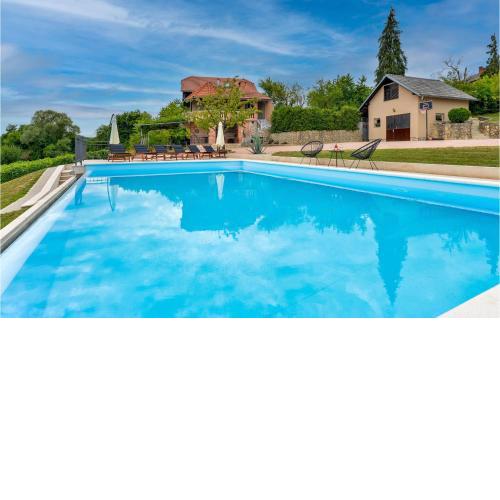 Awesome home in Krasic with Outdoor swimming pool, Jacuzzi and 3 Bedrooms
