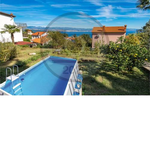 Awesome home in Lovran w/ 3 Bedrooms
