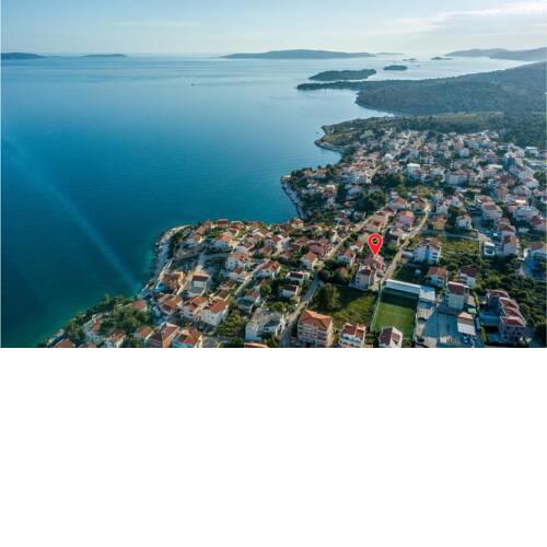Awesome home in Okrug Gornji w/ Outdoor swimming pool, WiFi and Outdoor swimming pool