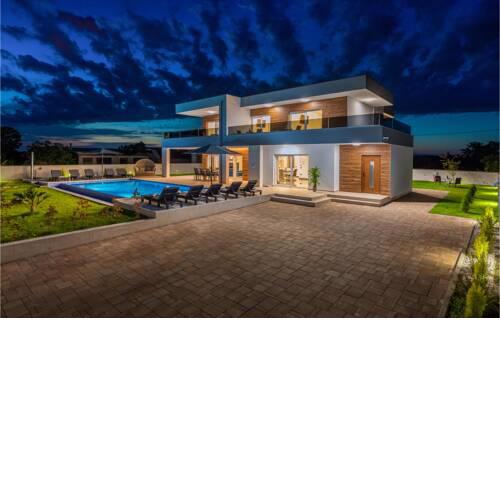 Awesome home in Pula w/ Outdoor swimming pool, Heated swimming pool and 5 Bedrooms