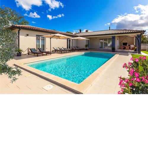 Awesome home in Vodnjan w/ Outdoor swimming pool and 3 Bedrooms