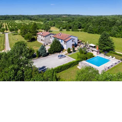 B & B - Tomažići