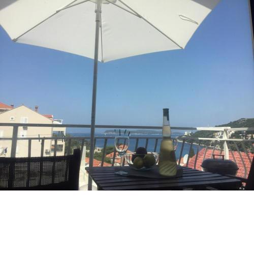 Beach bay apartment