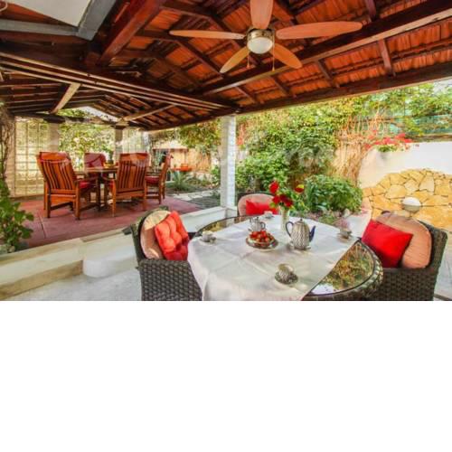 Beach Zenta Apartments