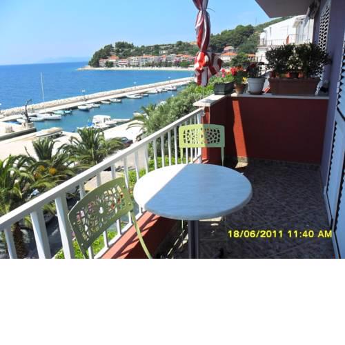 Beachfront Apartment Caklje (214-7)