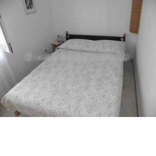 Beachfront Apartment Podgora (205-2)