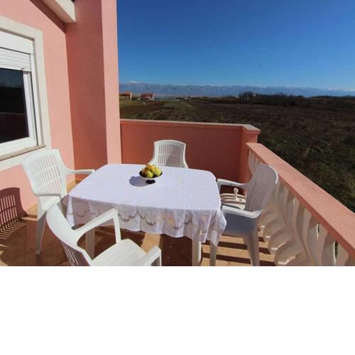 Beatiful apt Nikol just few minut from beach