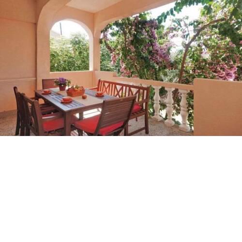 Beatiful Apt NORA -near the beach