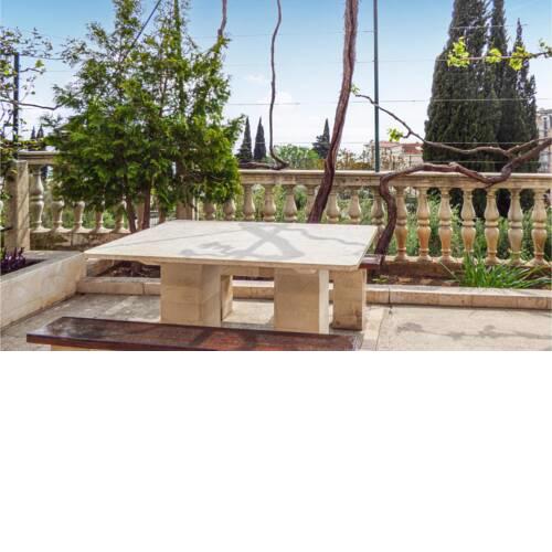 Beautiful apartment in Duce with WiFi and 1 Bedrooms