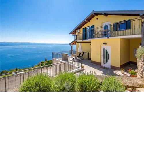 Beautiful apartment in Lovran w/ WiFi and 1 Bedrooms