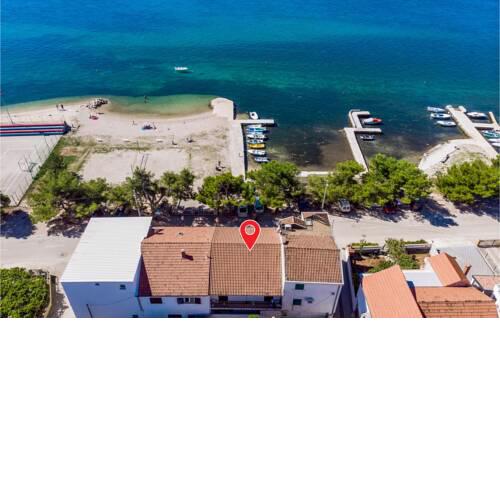 Beautiful apartment in Sveti Filip i Jakov with 2 Bedrooms