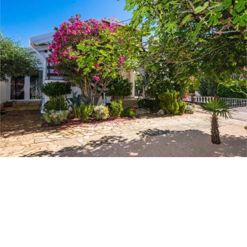 Beautiful apartment in Vir w/ 2 Bedrooms
