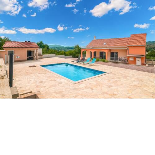 Beautiful home in Brstanovo w/ Outdoor swimming pool and 3 Bedrooms
