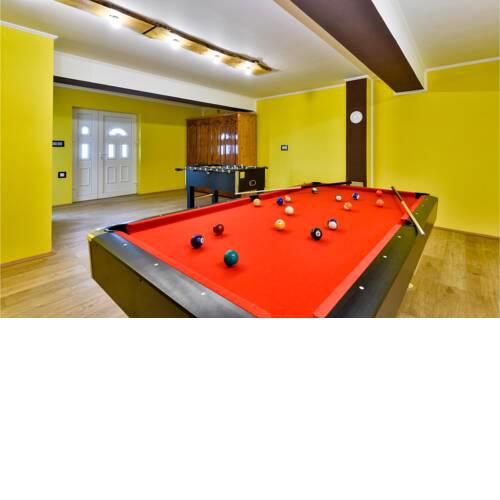 Beautiful home in Donja Zelina w/ Outdoor swimming pool and 3 Bedrooms