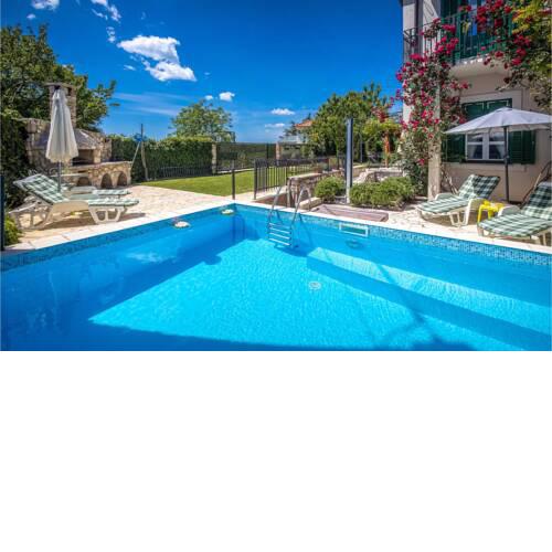 Beautiful home in Grizane w/ Outdoor swimming pool, WiFi and 3 Bedrooms