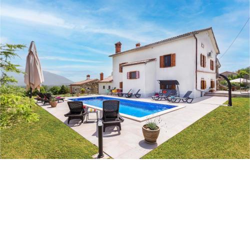 Beautiful home in Krsan with Outdoor swimming pool, Jacuzzi and 4 Bedrooms