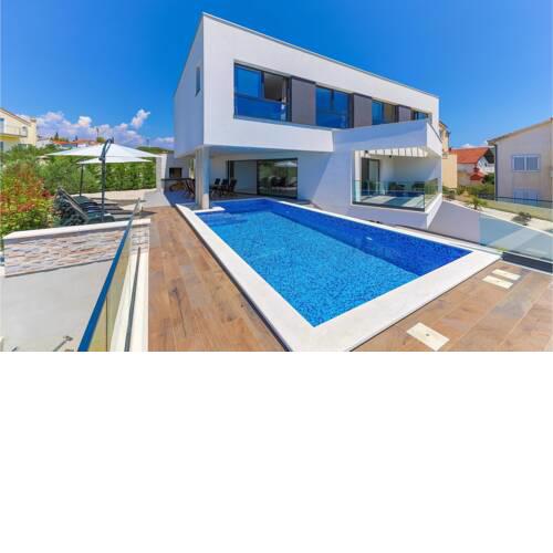 Beautiful home in Okrug Gornji w/ Outdoor swimming pool, Sauna and Outdoor swimming pool