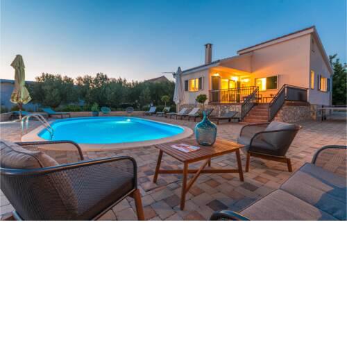 Beautiful home in Polaca w/ Outdoor swimming pool and 4 Bedrooms