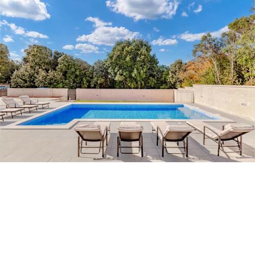 Beautiful home in Pula w/ Outdoor swimming pool and 4 Bedrooms