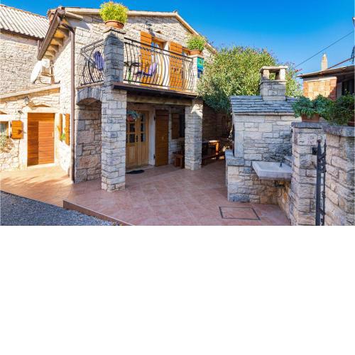 Beautiful home in Zminj with 2 Bedrooms