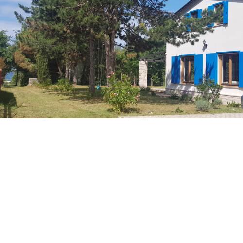 Beautiful house 30m from the sea in a peaceful bay, Villa Enjoy - ECO house