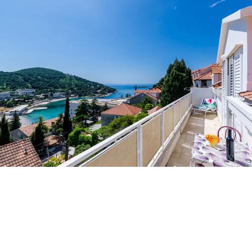 Beautiful Sea View Apartments