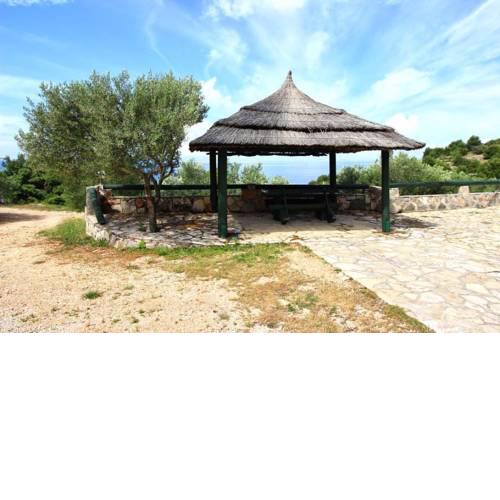 Beautiful stone house for 4