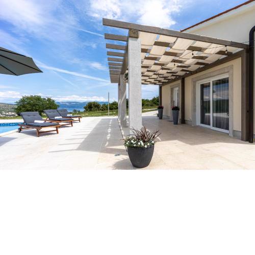 Beautiful Villa Gallova