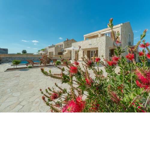 Beautiful villa in Privlaka with heated swimming pool