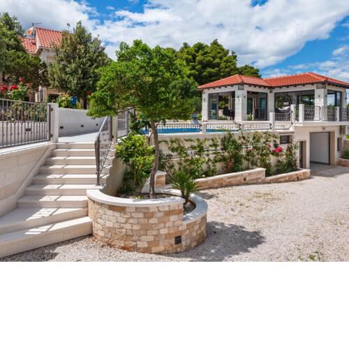 Beautiful Villa in Selca with Private Swimming Pool