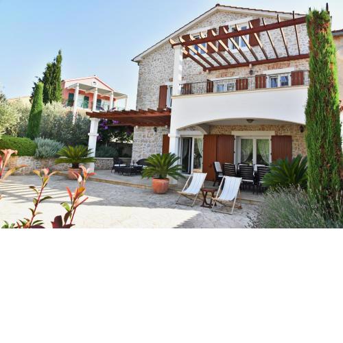 Beautiful Villa Klara Preko